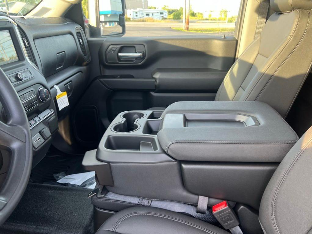 new 2025 Chevrolet Silverado 3500 car, priced at $59,310