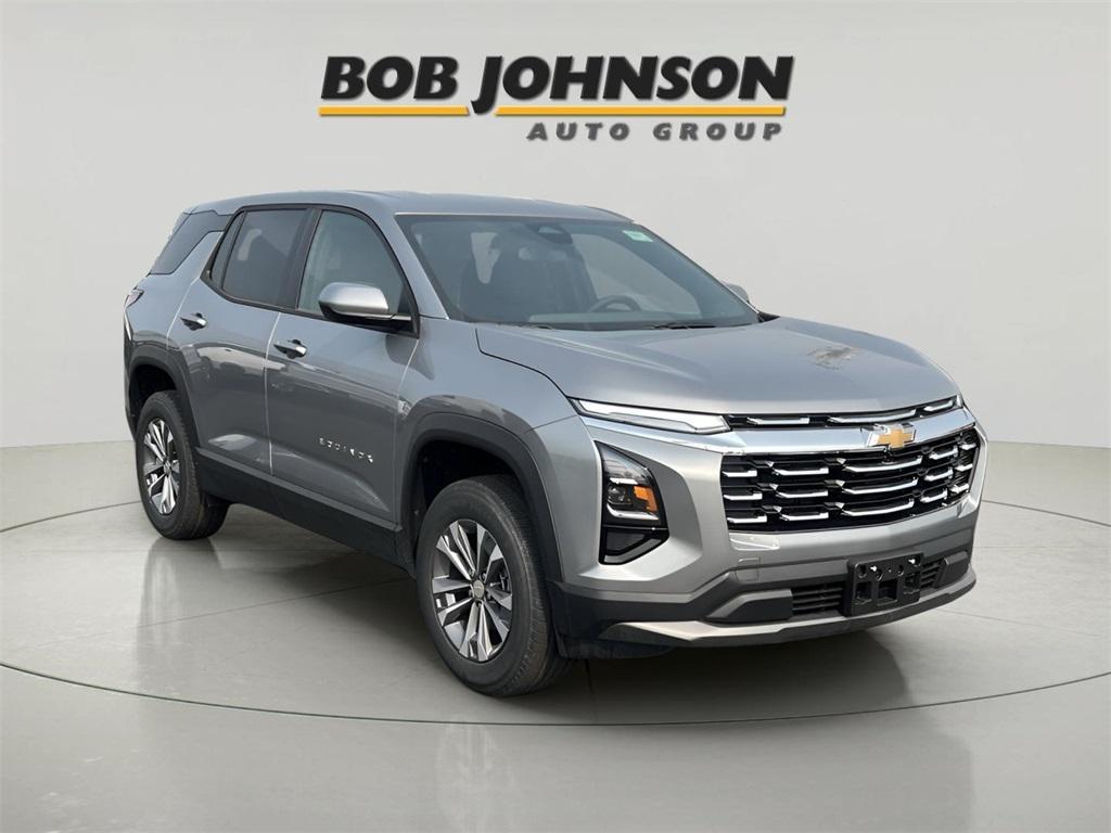 new 2025 Chevrolet Equinox car, priced at $30,090