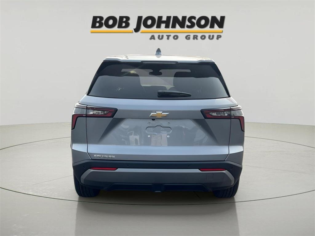 new 2025 Chevrolet Equinox car, priced at $30,090