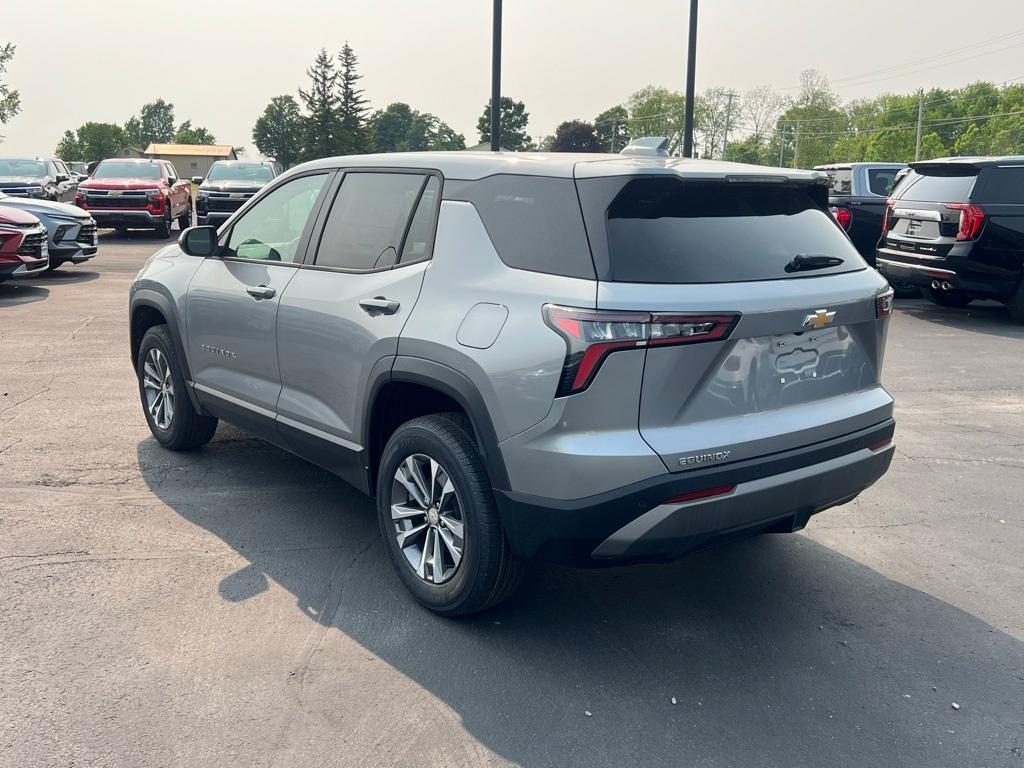 new 2025 Chevrolet Equinox car, priced at $30,090