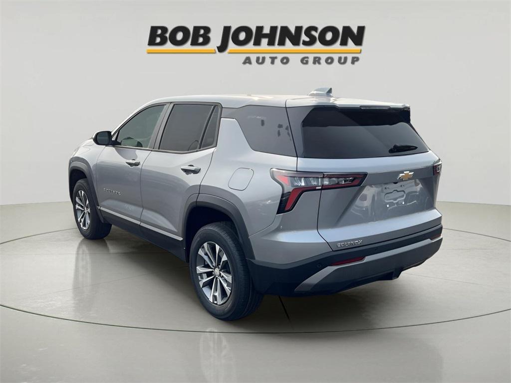 new 2025 Chevrolet Equinox car, priced at $30,090