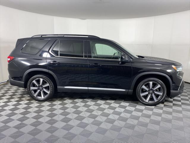 used 2023 Honda Pilot car, priced at $43,952