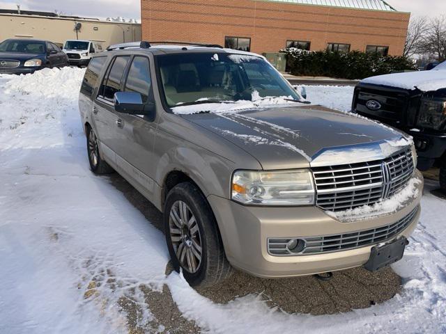 used 2007 Lincoln Navigator car, priced at $4,447