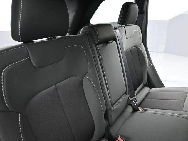 new 2025 Jeep Grand Cherokee car, priced at $42,999