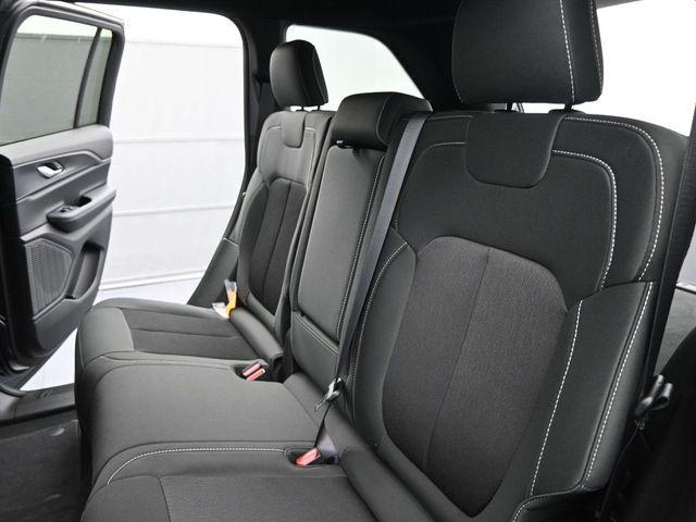 new 2025 Jeep Grand Cherokee car, priced at $43,998