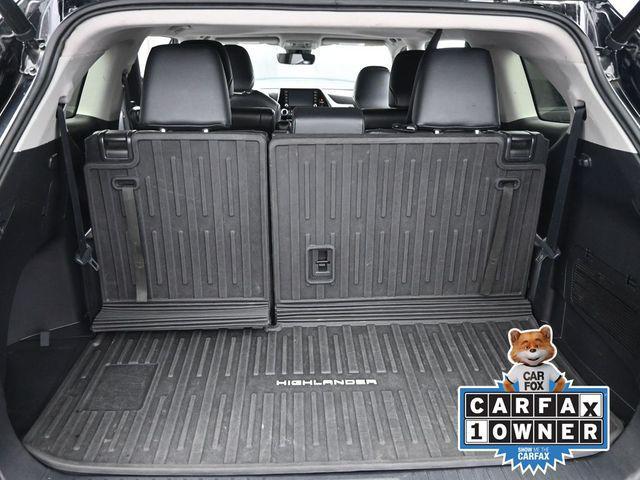 used 2022 Toyota Highlander car, priced at $36,674