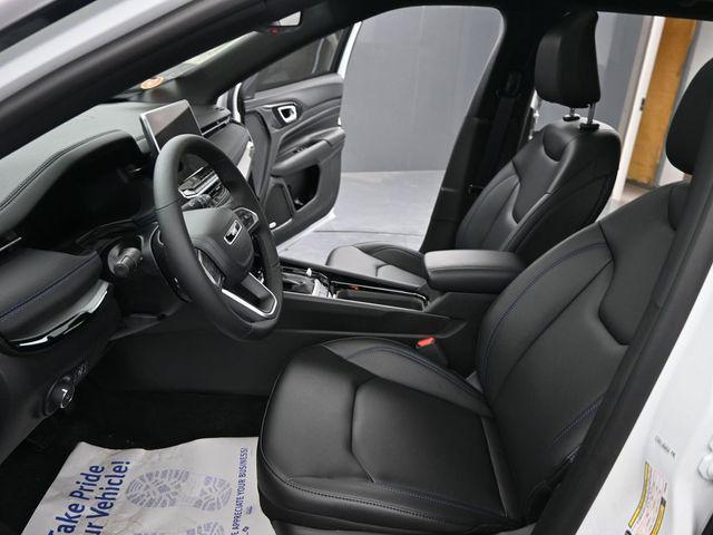 new 2025 Jeep Compass car, priced at $33,319