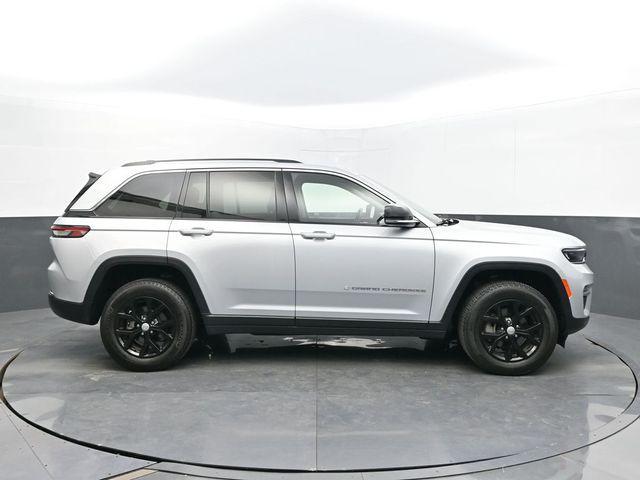 used 2022 Jeep Grand Cherokee car, priced at $32,609