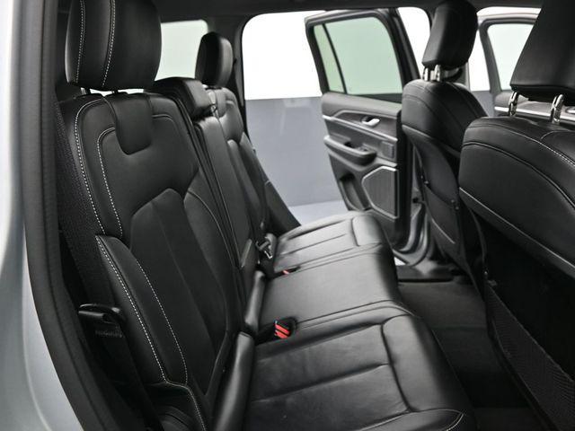 used 2022 Jeep Grand Cherokee car, priced at $32,609