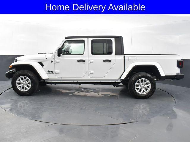 used 2023 Jeep Gladiator car, priced at $39,981