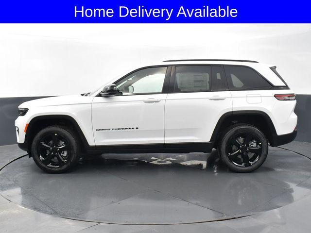 new 2024 Jeep Grand Cherokee car, priced at $42,425