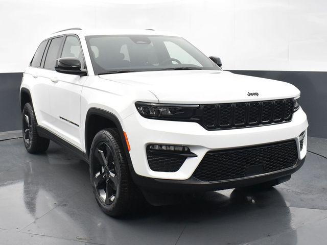 new 2024 Jeep Grand Cherokee car, priced at $42,425