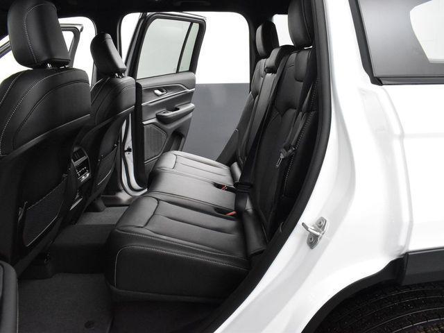 new 2024 Jeep Grand Cherokee car, priced at $42,425