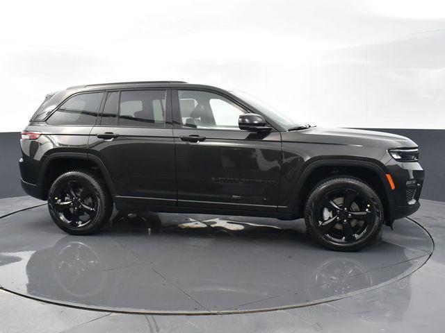 new 2024 Jeep Grand Cherokee car, priced at $43,020