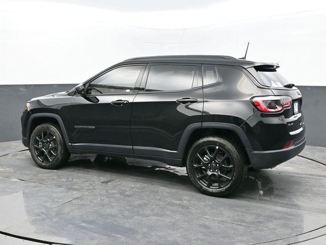new 2025 Jeep Compass car, priced at $32,999