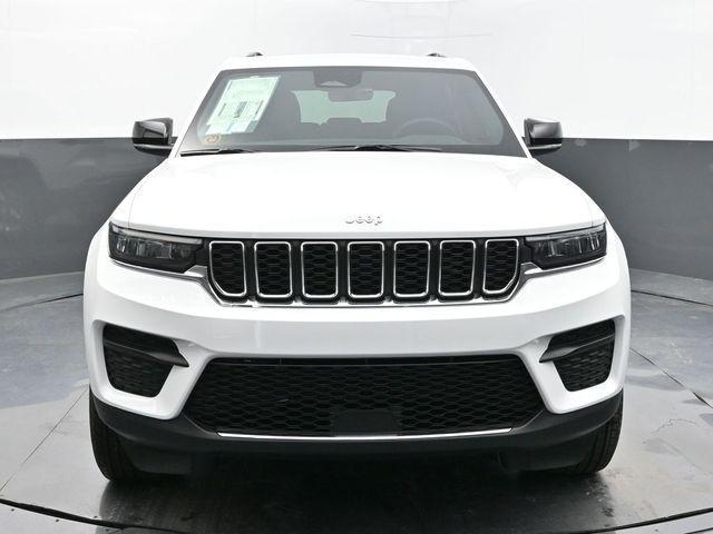 new 2025 Jeep Grand Cherokee car, priced at $40,642