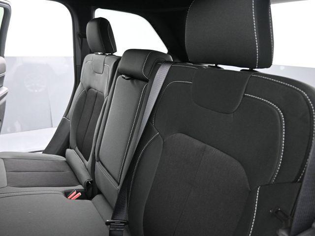 new 2025 Jeep Grand Cherokee car, priced at $40,642