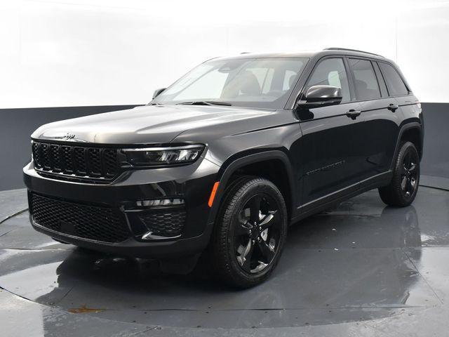 new 2024 Jeep Grand Cherokee car, priced at $45,535