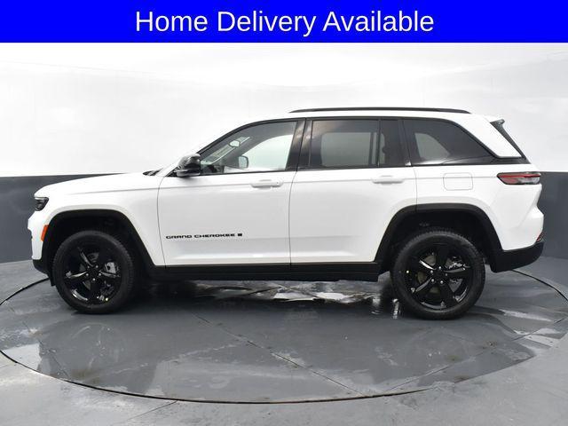 new 2024 Jeep Grand Cherokee car, priced at $44,940