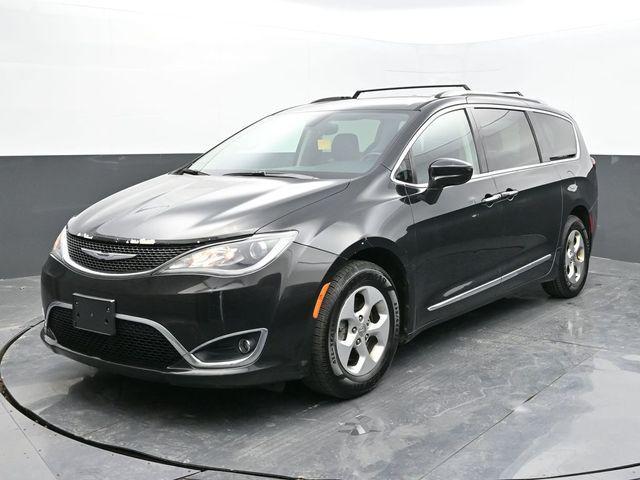 used 2017 Chrysler Pacifica car, priced at $11,485