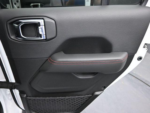 new 2025 Jeep Gladiator car, priced at $64,360