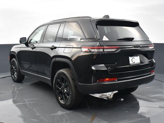 new 2024 Jeep Grand Cherokee car, priced at $46,100