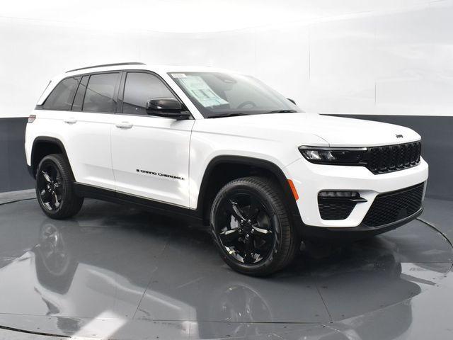 new 2024 Jeep Grand Cherokee car, priced at $44,940