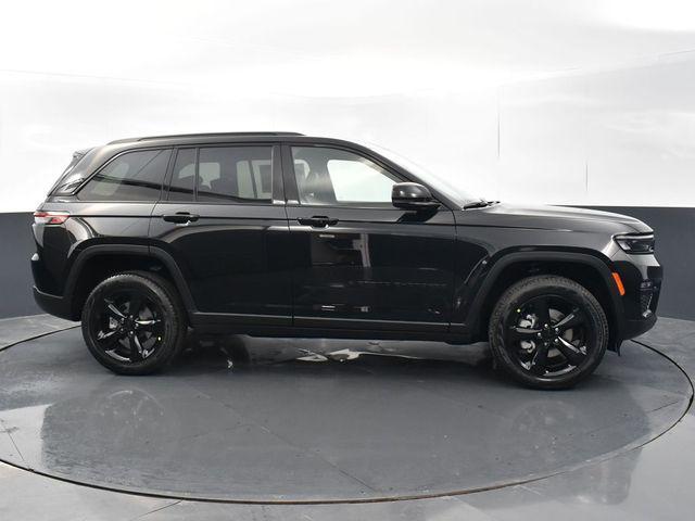 new 2024 Jeep Grand Cherokee car, priced at $49,065