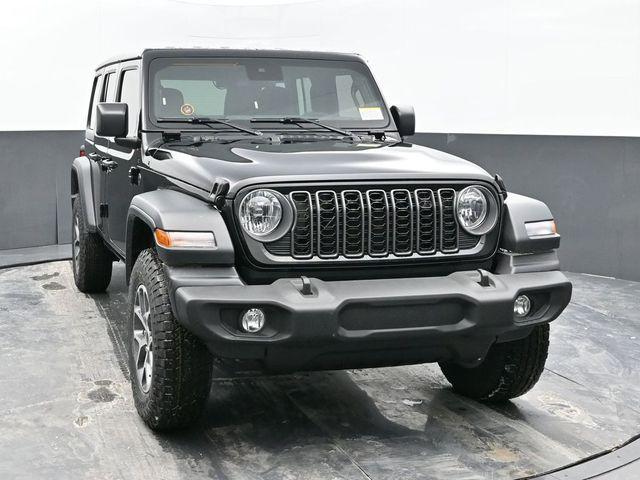 new 2025 Jeep Wrangler car, priced at $47,573