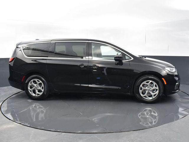 new 2024 Chrysler Pacifica car, priced at $48,421