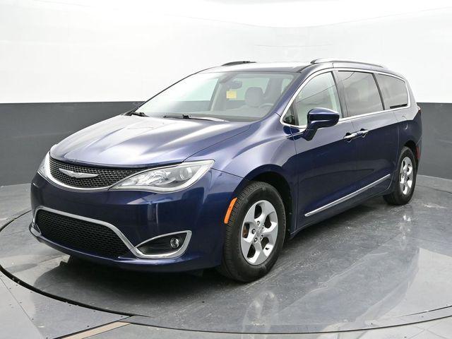 used 2017 Chrysler Pacifica car, priced at $14,981