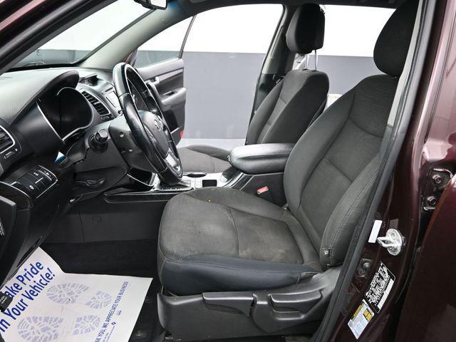 used 2014 Kia Sorento car, priced at $9,999