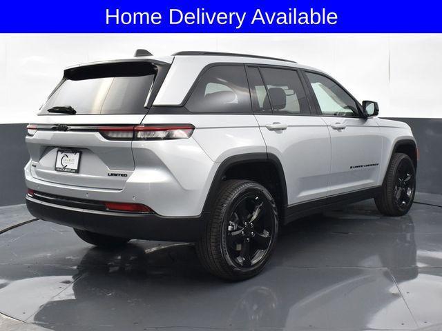 new 2024 Jeep Grand Cherokee car, priced at $43,020