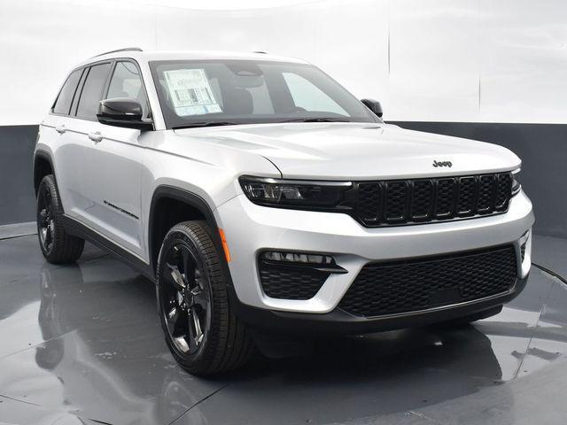 new 2024 Jeep Grand Cherokee car, priced at $43,020