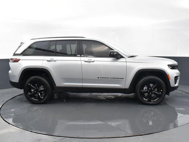 new 2024 Jeep Grand Cherokee car, priced at $47,187