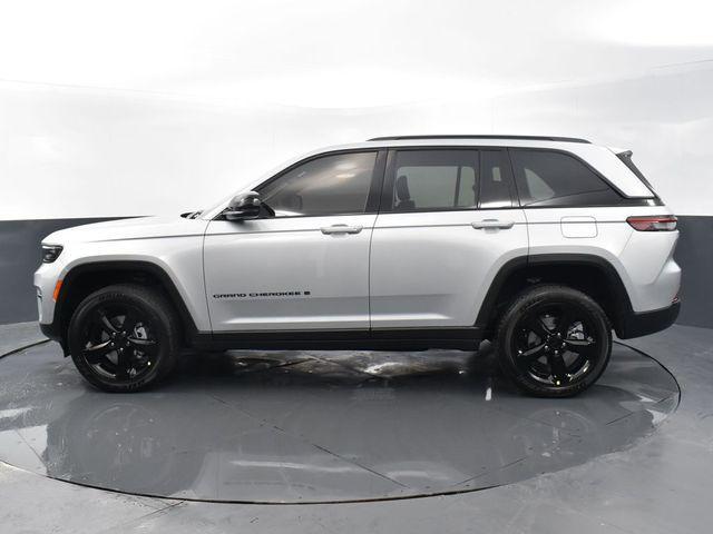 new 2024 Jeep Grand Cherokee car, priced at $47,187