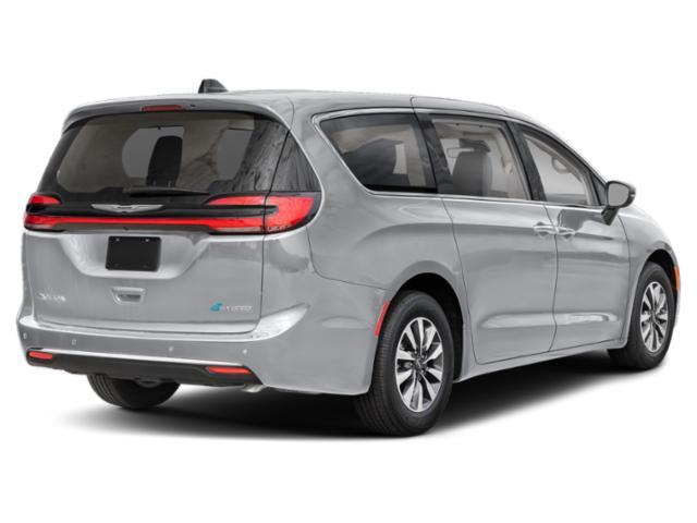 new 2024 Chrysler Pacifica Hybrid car, priced at $52,830