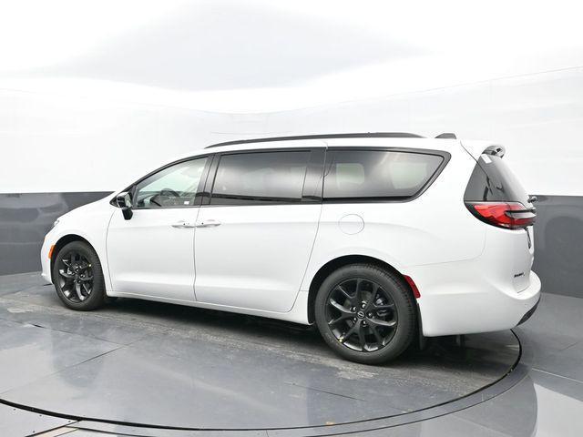new 2026 Chrysler Pacifica car, priced at $52,446