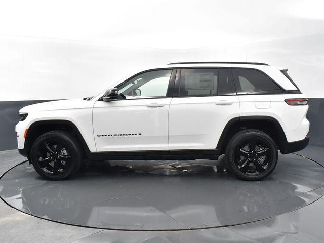 new 2024 Jeep Grand Cherokee car, priced at $46,622