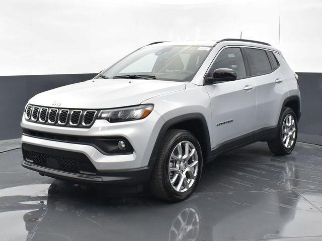 new 2024 Jeep Compass car, priced at $32,327