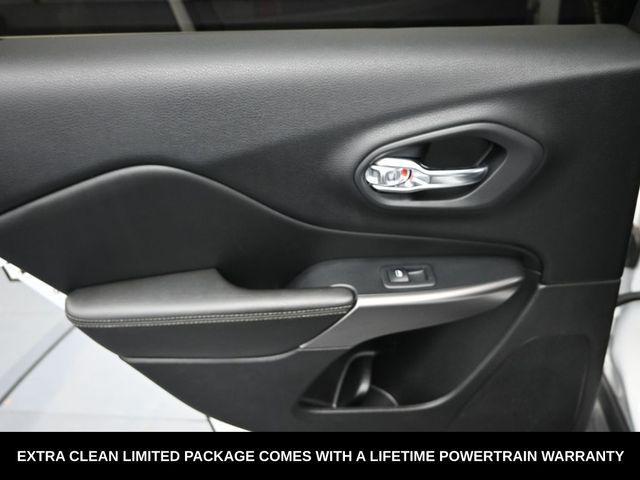 used 2019 Jeep Cherokee car, priced at $18,621