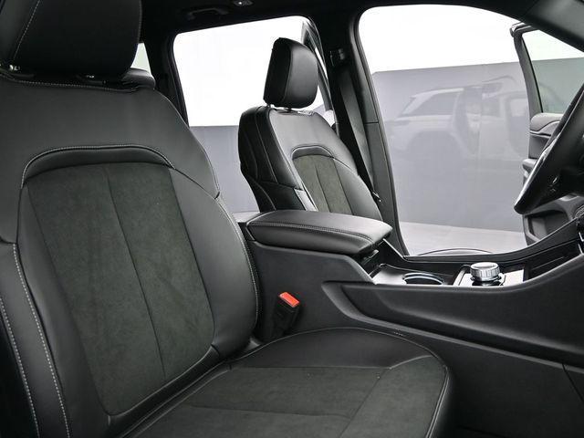 new 2025 Jeep Grand Cherokee car, priced at $43,015