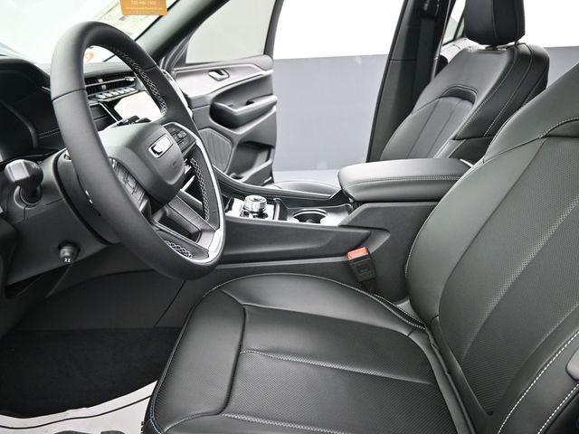 new 2025 Jeep Grand Cherokee car, priced at $52,189