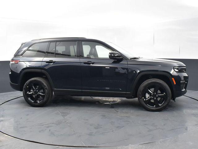 new 2024 Jeep Grand Cherokee car, priced at $45,535