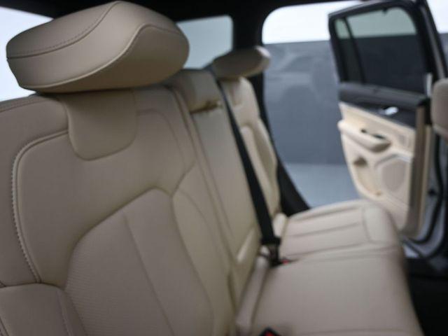 new 2025 Jeep Grand Cherokee car, priced at $53,050