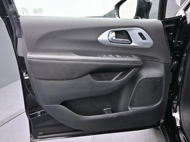 new 2026 Chrysler Pacifica car, priced at $55,410