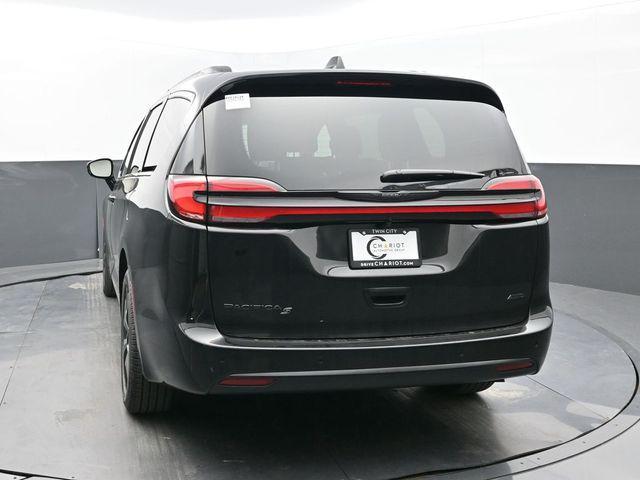 new 2026 Chrysler Pacifica car, priced at $48,933