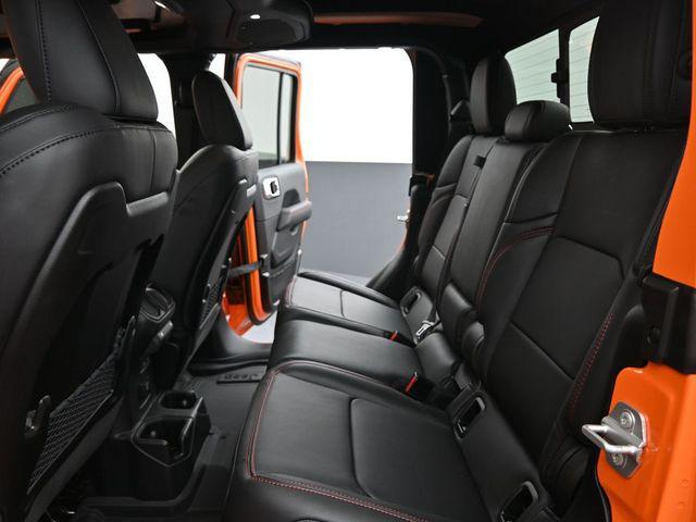 new 2025 Jeep Gladiator car, priced at $53,684