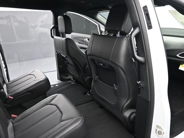 new 2025 Chrysler Pacifica car, priced at $40,546