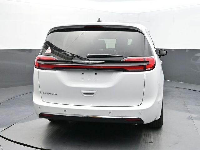 new 2025 Chrysler Pacifica car, priced at $40,546